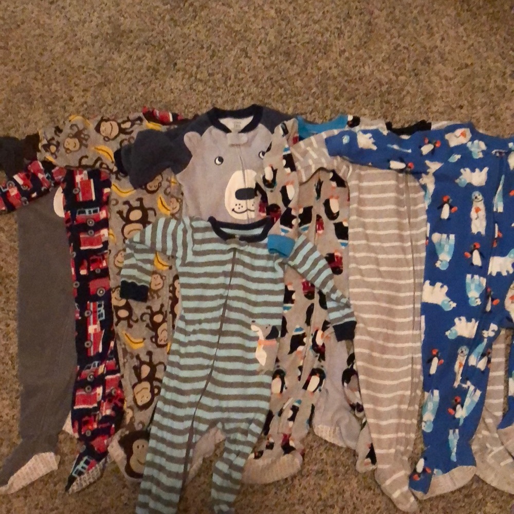 Lot of 8 Boy 18m Pajamas